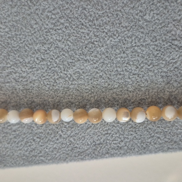 Mother Of Pearl Tan & White Necklace,Matching Braclet - Picture 2 of 7